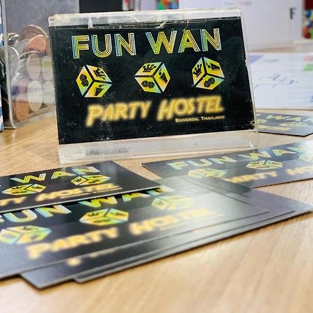 Fun Wan Hostel Bangkok Extérieur photo